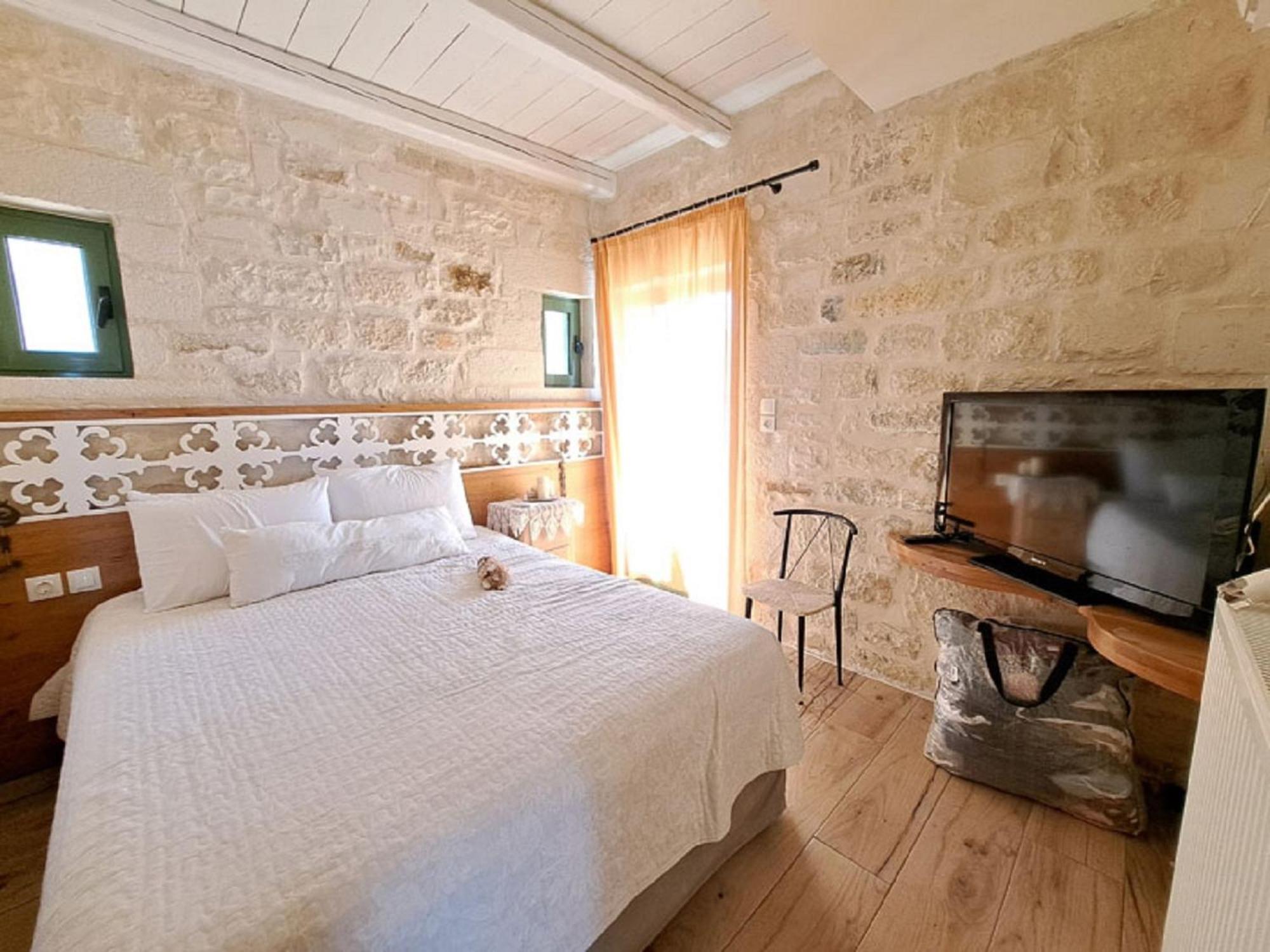 Villa Apollo - Saint George'S Retreat Village Kokkino Chorio Bagian luar foto