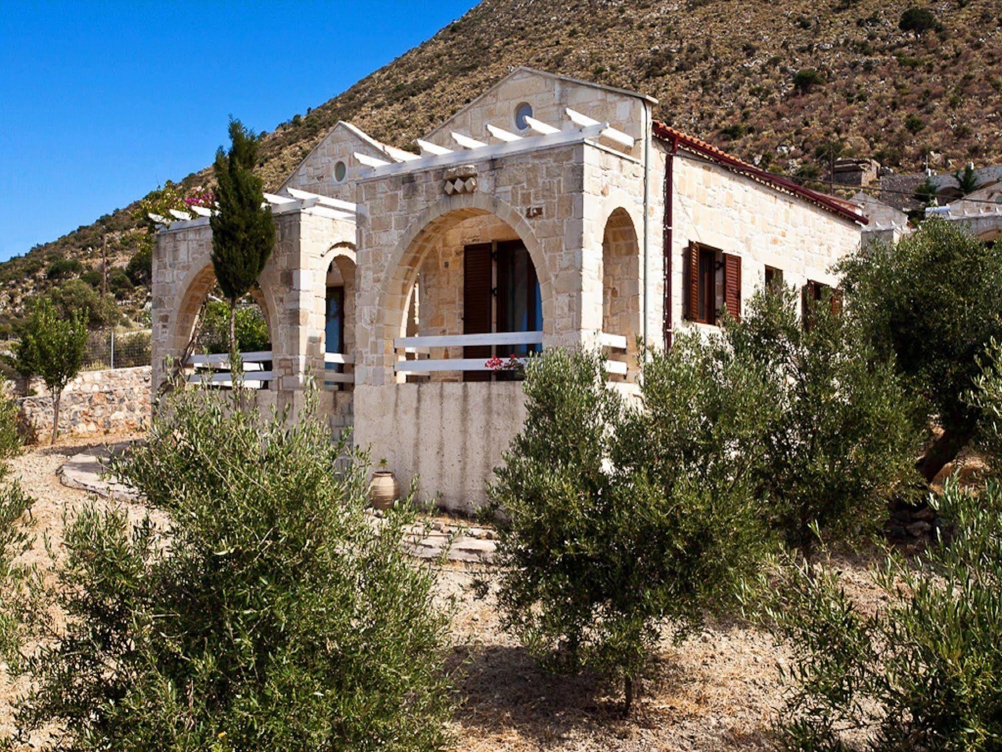 Villa Apollo - Saint George'S Retreat Village Kokkino Chorio Bagian luar foto